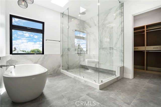 2504 Fisk Ln, Redondo Beach, California 90278, 4 Bedrooms Bedrooms, ,3 BathroomsBathrooms,Residential,Sold,Fisk Ln,DW21052780