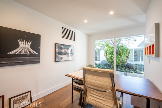 536b9678 A502 42d9 8f8b A6135858fb39