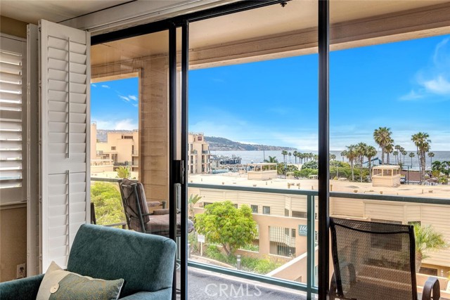 110 The Village, Redondo Beach, California 90277, 2 Bedrooms Bedrooms, ,2 BathroomsBathrooms,Residential,Sold,The Village,SB21145728