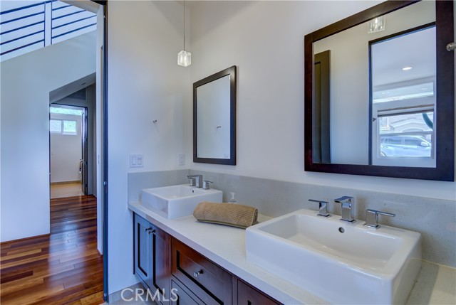 2700 Vanderbilt Lane, Redondo Beach, California 90278, 4 Bedrooms Bedrooms, ,2 BathroomsBathrooms,Residential,Sold,Vanderbilt,SB21081280