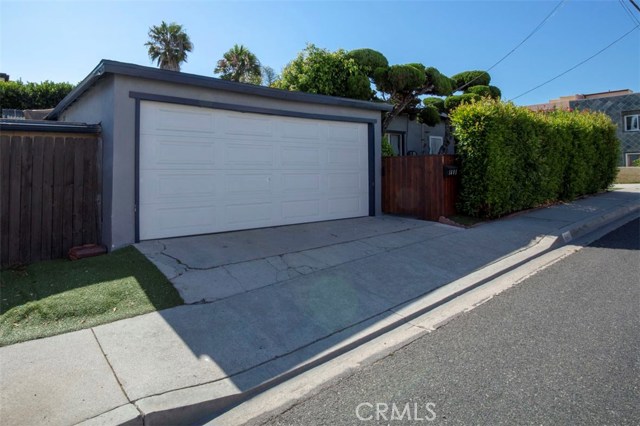 1605 Flagler Lane, Redondo Beach, California 90278, 2 Bedrooms Bedrooms, ,1 BathroomBathrooms,Residential,Sold,Flagler,SB19175051