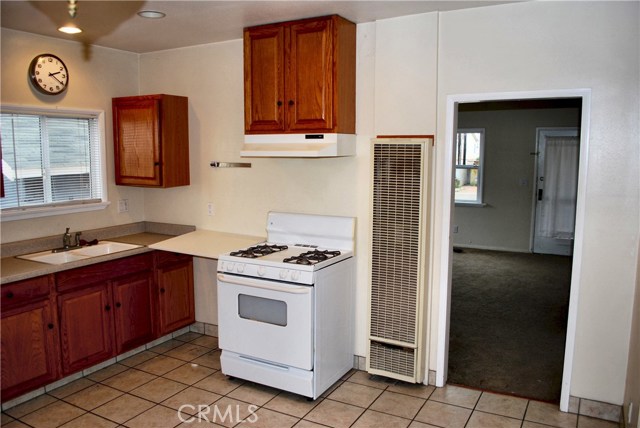 1010 Emerald Street, Redondo Beach, California 90277, 2 Bedrooms Bedrooms, ,1 BathroomBathrooms,Residential,Sold,Emerald,SW18023147