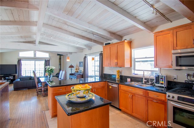 3026 Ardmore Avenue, Manhattan Beach, California 90266, 3 Bedrooms Bedrooms, ,2 BathroomsBathrooms,Residential,Sold,Ardmore,SB19062670