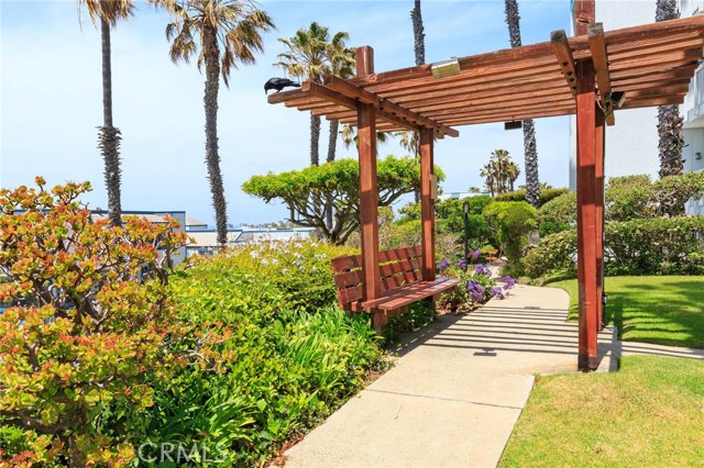 620 The Village, Redondo Beach, California 90277, 1 Bedroom Bedrooms, ,1 BathroomBathrooms,Residential,Sold,The Village,SB19050077