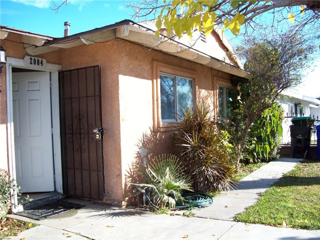 2004 14th Street,San Bernardino,CA 92411, USA