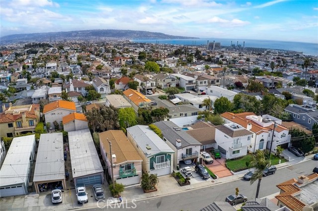 1206 9th Street, Hermosa Beach, California 90254, 3 Bedrooms Bedrooms, ,2 BathroomsBathrooms,Residential,Sold,9th,SB21084278