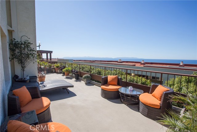 3200 La Rotonda Drive, Rancho Palos Verdes, California 90275, 2 Bedrooms Bedrooms, ,2 BathroomsBathrooms,Residential,Sold,La Rotonda,OC18043460