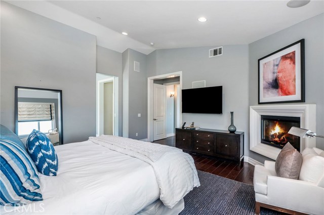 844 Avenue B, Redondo Beach, California 90277, 5 Bedrooms Bedrooms, ,5 BathroomsBathrooms,Residential,Sold,Avenue B,SB20039322