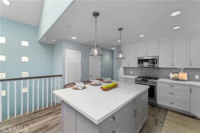 1621 Carver Street, Redondo Beach, California 90278, 3 Bedrooms Bedrooms, ,2 BathroomsBathrooms,Residential,Sold,Carver,SB21022183