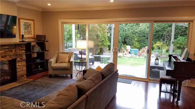 2920 Poinsettia Avenue, Manhattan Beach, California 90266, 3 Bedrooms Bedrooms, ,2 BathroomsBathrooms,Residential,Sold,Poinsettia,SB19012421