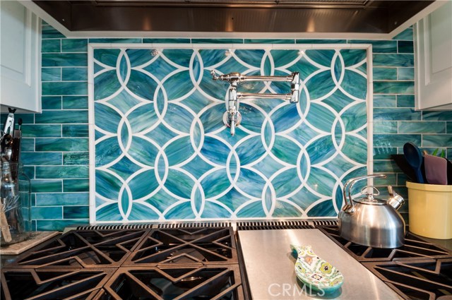 872 27th Street, Manhattan Beach, California 90266, 4 Bedrooms Bedrooms, ,3 BathroomsBathrooms,Residential,Sold,27th,SB20136143