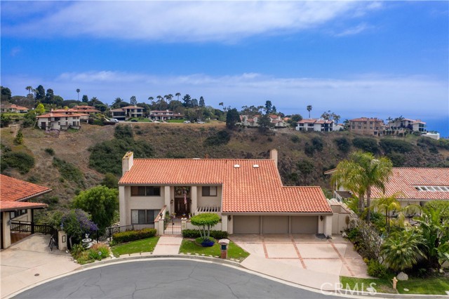 1625 Via Barcelona, Palos Verdes Estates, California 90274, 5 Bedrooms Bedrooms, ,3 BathroomsBathrooms,Residential,Sold,Via Barcelona,PV21111092