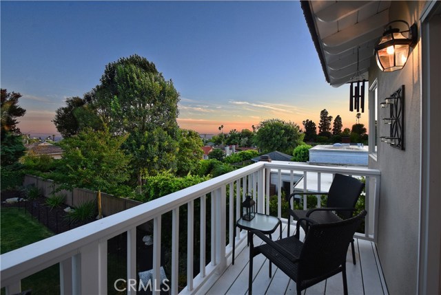 5648 Whitecliff Drive, Rancho Palos Verdes, California 90275, 4 Bedrooms Bedrooms, ,3 BathroomsBathrooms,Residential,Sold,Whitecliff,PV19223887