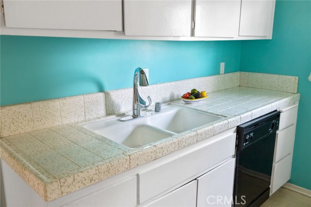 1916 Clark Lane, Redondo Beach, California 90278, 1 Bedroom Bedrooms, ,1 BathroomBathrooms,Residential,Sold,Clark,SB20129289