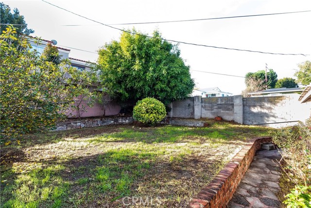 1300 18th Street, Manhattan Beach, California 90266, 2 Bedrooms Bedrooms, ,1 BathroomBathrooms,Residential,Sold,18th,SB19002050