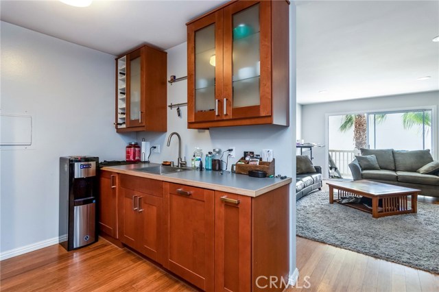 1707 Pacific Coast Highway, Hermosa Beach, California 90254, 1 Bedroom Bedrooms, ,1 BathroomBathrooms,Residential,Sold,Pacific Coast Highway,SB18147595