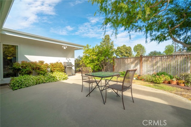 4 Spinning Wheel Lane, Rolling Hills Estates, California 90274, 4 Bedrooms Bedrooms, ,3 BathroomsBathrooms,Residential,Sold,Spinning Wheel,SB21079311