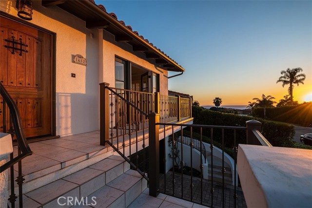 1612 Via Montemar, Palos Verdes Estates, California 90274, 3 Bedrooms Bedrooms, ,2 BathroomsBathrooms,Residential,Sold,Via Montemar,SB19060574