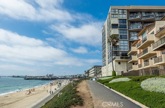 531 Esplanade, Redondo Beach, California 90277, 2 Bedrooms Bedrooms, ,2 BathroomsBathrooms,Residential,Sold,Esplanade,PV19107196