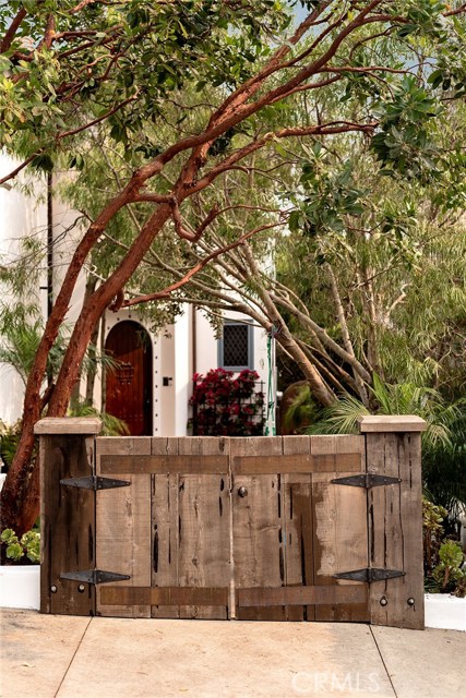 708 Marine Avenue, Manhattan Beach, California 90266, 4 Bedrooms Bedrooms, ,4 BathroomsBathrooms,Residential,Sold,Marine,SB20193991