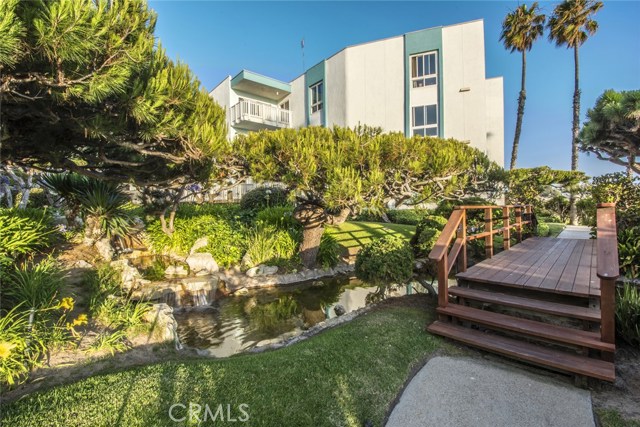 610 The Village, Redondo Beach, California 90277, 1 Bedroom Bedrooms, ,1 BathroomBathrooms,Residential,Sold,The Village,SB19227974