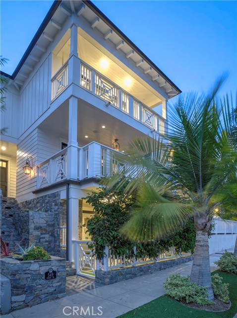 549 3rd Street, Manhattan Beach, California 90266, 5 Bedrooms Bedrooms, ,5 BathroomsBathrooms,Residential,Sold,3rd,SB21052350