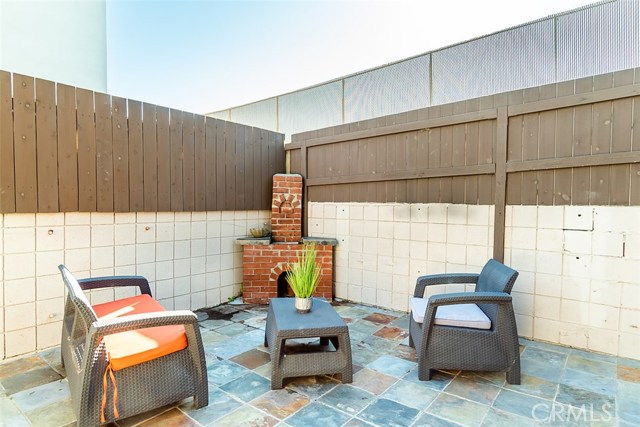1600 Spreckels Lane, Redondo Beach, California 90278, 3 Bedrooms Bedrooms, ,2 BathroomsBathrooms,Residential,Sold,Spreckels,SB19058149