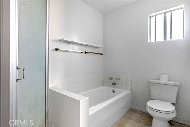 Full bath upstairs.