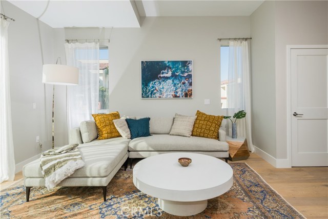 1920 Pacific Coast Highway, Redondo Beach, California 90277, 3 Bedrooms Bedrooms, ,3 BathroomsBathrooms,Residential,Sold,Pacific Coast Highway,OC20193755
