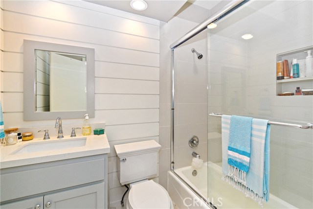 1457 Manhattan Beach Boulevard, Manhattan Beach, California 90266, 2 Bedrooms Bedrooms, ,2 BathroomsBathrooms,Residential,Sold,Manhattan Beach,SB20231168