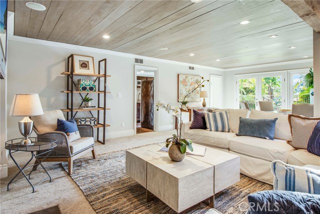 another angle of the large family room