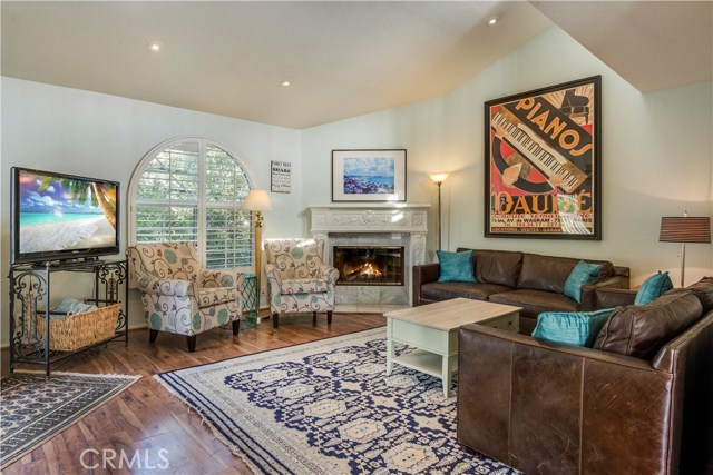 1109 Valley Drive, Hermosa Beach, California 90254, 2 Bedrooms Bedrooms, ,2 BathroomsBathrooms,Residential,Sold,Valley,SB17110855