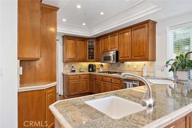 2111 Huntington Lane, Redondo Beach, California 90278, 4 Bedrooms Bedrooms, ,3 BathroomsBathrooms,Residential,Sold,Huntington,SB21061601