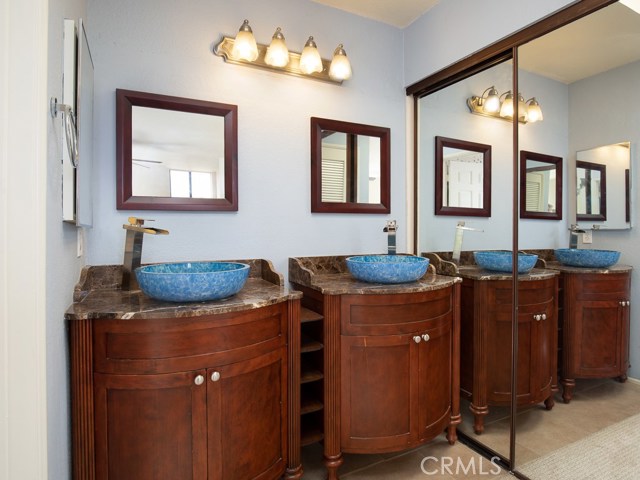 2115 Farrell Avenue, Redondo Beach, California 90278, 3 Bedrooms Bedrooms, ,1 BathroomBathrooms,Residential,Sold,Farrell,SB18148131