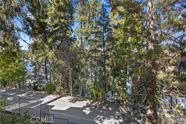 Detail Gallery Image 1 of 1 For 109 Village Bay #1,  Lake Arrowhead,  CA 92352 - 2 Beds | 1 Baths