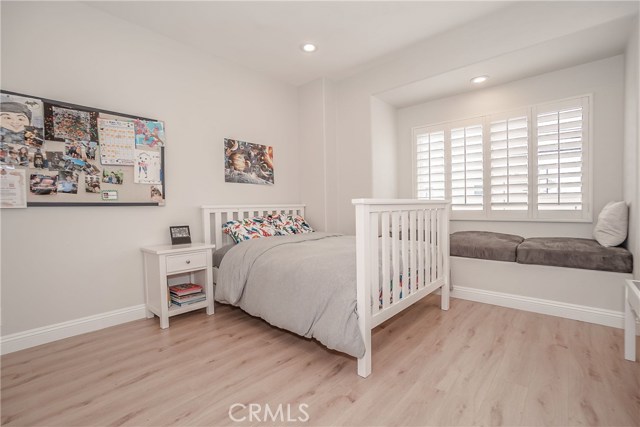 702 Juanita Avenue, Redondo Beach, California 90277, 4 Bedrooms Bedrooms, ,3 BathroomsBathrooms,Residential,Sold,Juanita,PW20121248