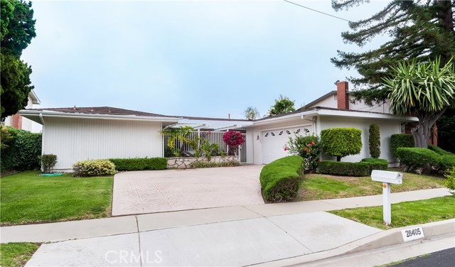 28405 Trailriders Drive, Rancho Palos Verdes, California 90275, 5 Bedrooms Bedrooms, ,3 BathroomsBathrooms,Residential,Sold,Trailriders,PV17117007