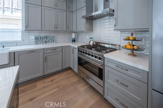 2410 Huntington Lane, Redondo Beach, California 90278, 4 Bedrooms Bedrooms, ,3 BathroomsBathrooms,Residential,Sold,Huntington,PV18242024