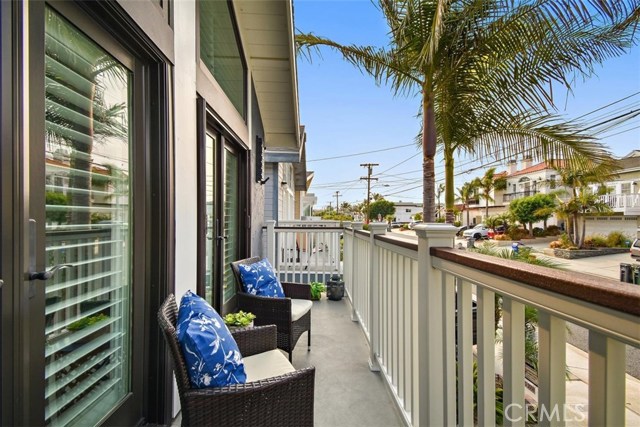 1718 Carlson Lane, Redondo Beach, California 90278, 3 Bedrooms Bedrooms, ,2 BathroomsBathrooms,Residential,Sold,Carlson,SB20181260
