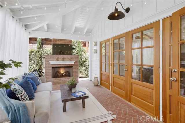533 5th Street, Manhattan Beach, California 90266, 2 Bedrooms Bedrooms, ,1 BathroomBathrooms,Residential,Sold,5th,SB21107538