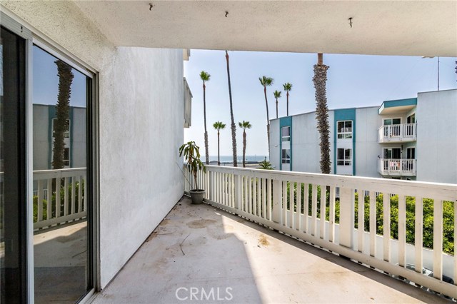 630 The Village, Redondo Beach, California 90277, 1 Bedroom Bedrooms, ,1 BathroomBathrooms,Residential,Sold,The Village,SB18167255