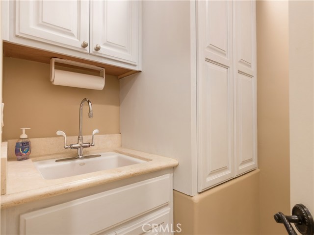 300 28th Street, Manhattan Beach, California 90266, 3 Bedrooms Bedrooms, ,3 BathroomsBathrooms,Residential,Sold,28th,SB20234864