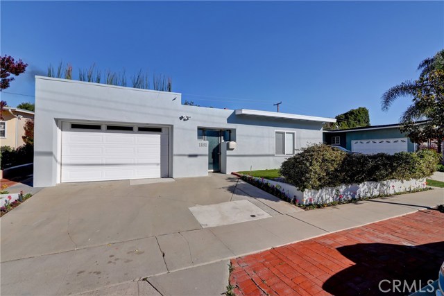 1181 Tennyson Street, Manhattan Beach, California 90266, 4 Bedrooms Bedrooms, ,2 BathroomsBathrooms,Residential,Sold,Tennyson,SB19018257