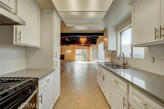 1734 Steinhart Avenue, Redondo Beach, California 90278, 3 Bedrooms Bedrooms, ,2 BathroomsBathrooms,Residential,Sold,Steinhart,PV20044687