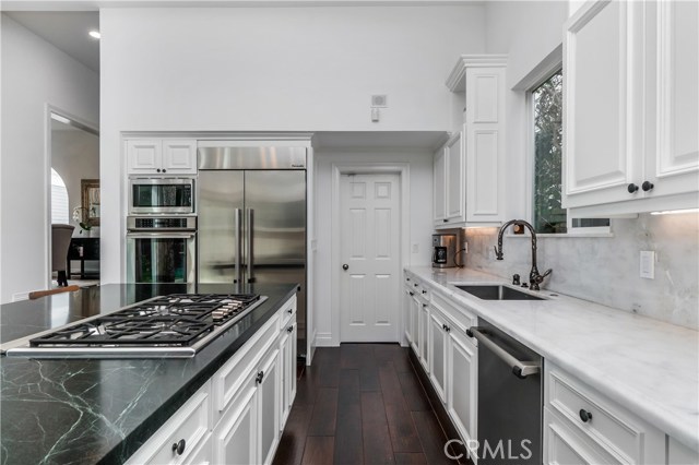 3304 Poinsettia Avenue, Manhattan Beach, California 90266, 5 Bedrooms Bedrooms, ,2 BathroomsBathrooms,Residential,Sold,Poinsettia,SB20035052