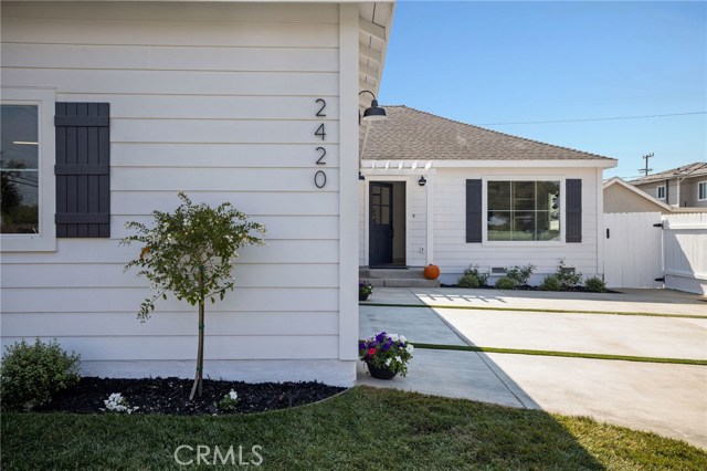 2420 Robinson Street, Redondo Beach, California 90278, 3 Bedrooms Bedrooms, ,1 BathroomBathrooms,Residential,Sold,Robinson,SB20208092