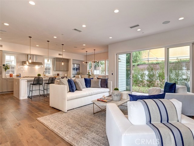 1907 Plant #B, Redondo Beach, California 90278, 4 Bedrooms Bedrooms, ,3 BathroomsBathrooms,Residential,Sold,Plant #B,SB20015765