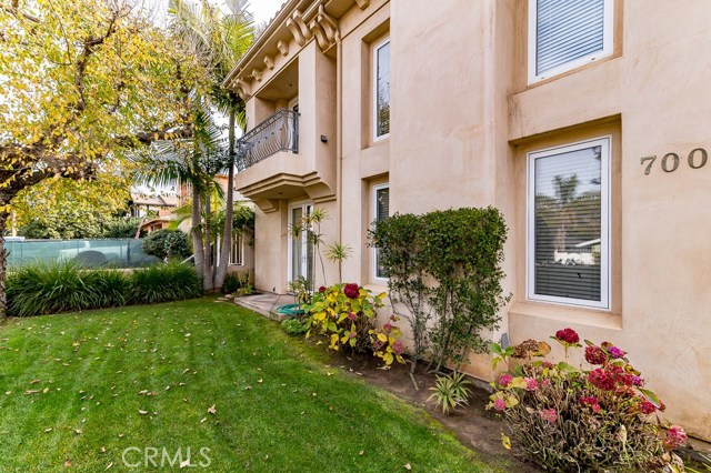 700 36th Street, Manhattan Beach, California 90266, 4 Bedrooms Bedrooms, ,3 BathroomsBathrooms,Residential,Sold,36th,SB19004820