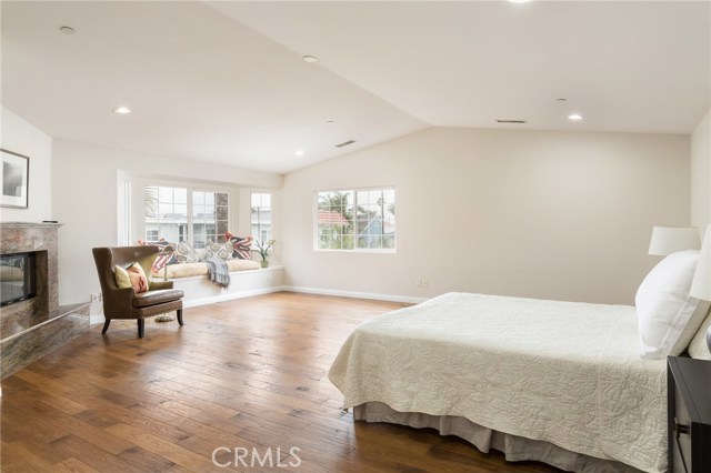 2515 Voorhees Avenue, Redondo Beach, California 90278, 4 Bedrooms Bedrooms, ,4 BathroomsBathrooms,Residential,Sold,Voorhees,SB18062969