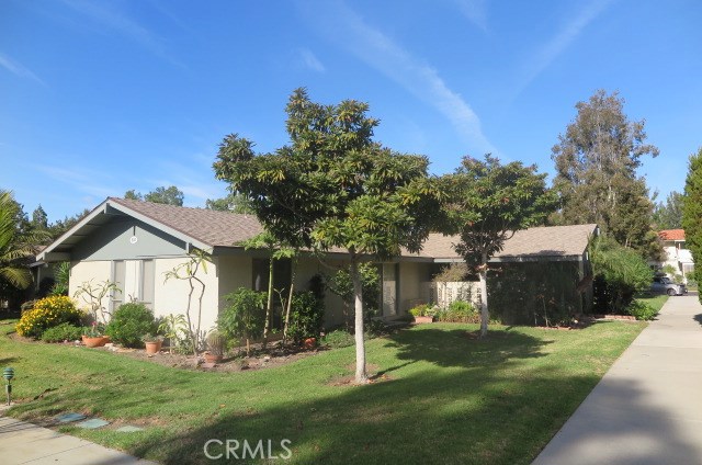 Photo of 800 VIA LOS ALTOS #B, Laguna Woods, CA 92637